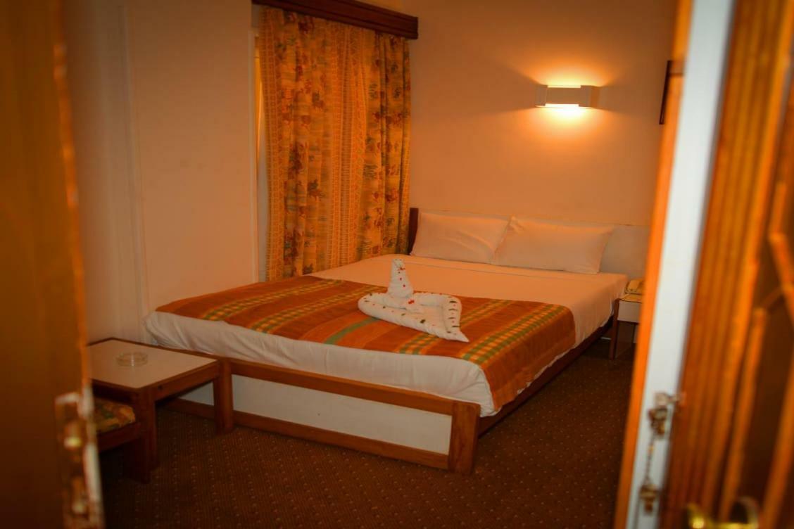 Cleopatra Hotel Asszuán Kültér fotó